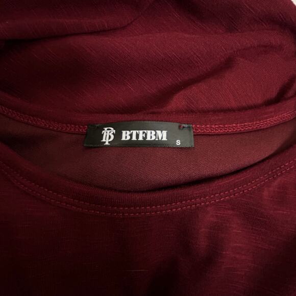BTFBM Burgundy Ruched T-Shirt Dress Size S Bodycon Stretch Preppy Classic - Picture 5 of 8